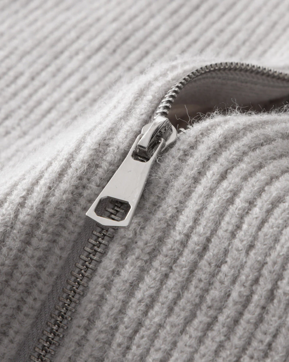 Chaqueta con cremallera de lana merina Four Seasons