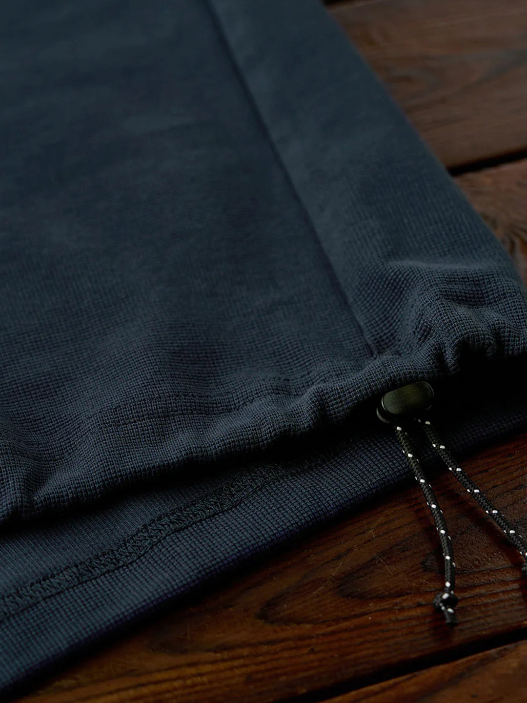 Drawstringo | T-shirt