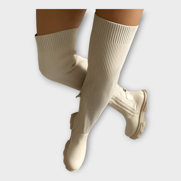 Botas modernas de diseño minimalista