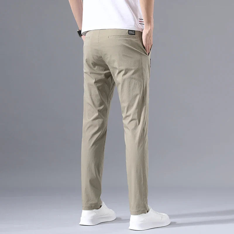 Chino informal para hombre