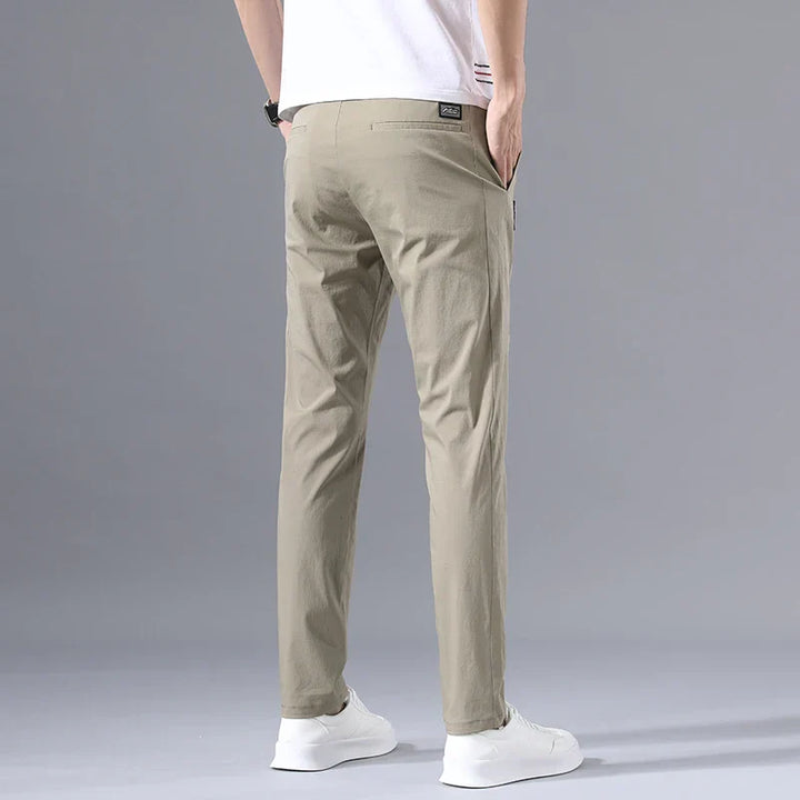 Chino informal para hombre