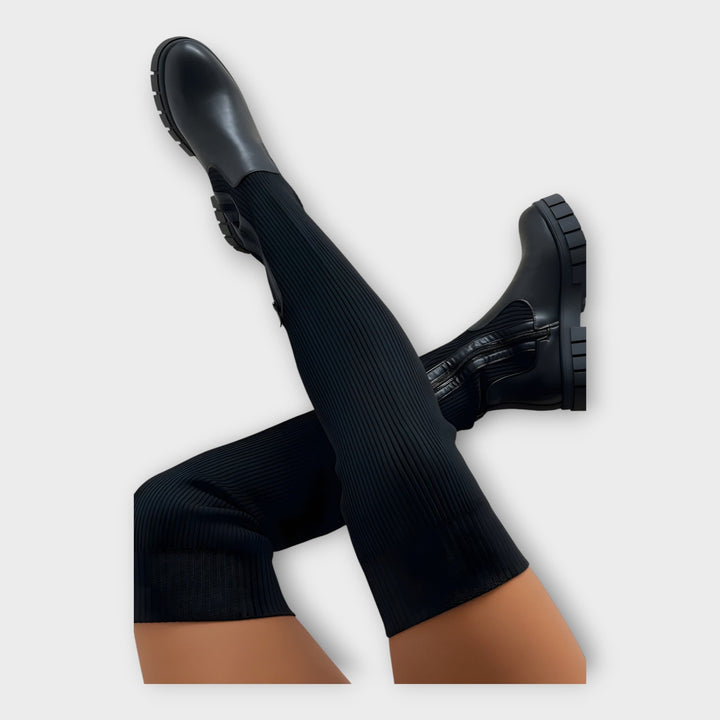 Botas modernas de diseño minimalista