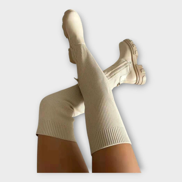 Botas modernas de diseño minimalista