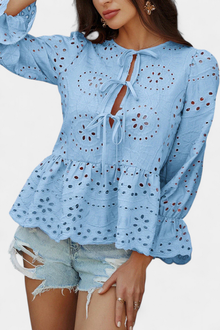 Kayden Top Bohemio de Encaje con Corte Fluido